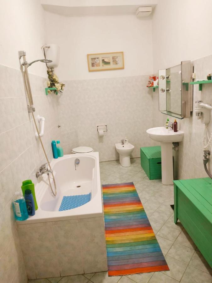 Delfino Blue Hotel Genoa Luaran gambar